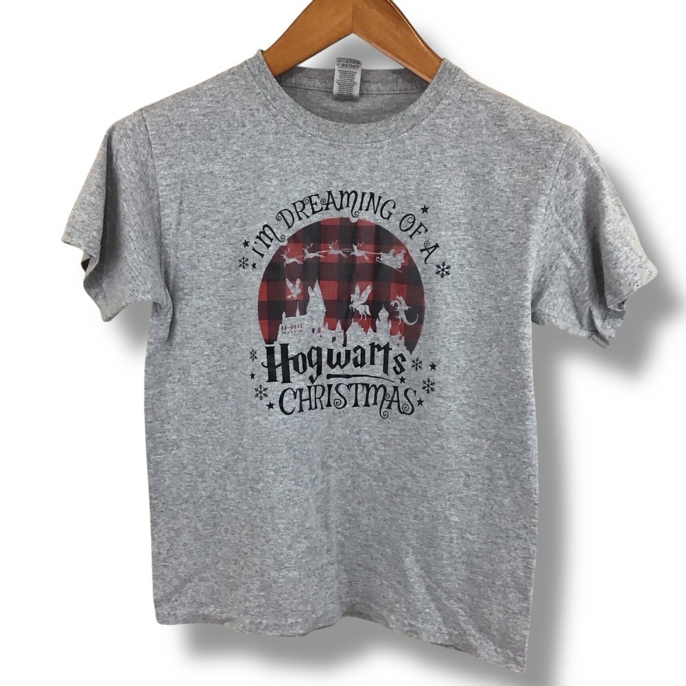 Gildan Kids‎ Youth M Hogwarts Christmas T Shirt Graphic Tee Gray